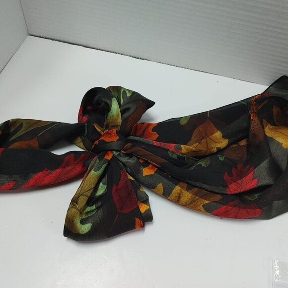 Ladies silk scarf & matching Red Acrylic Necklace VTG - Red - Black - Picture 10 of 10